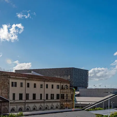 Mosse Teatro By Mamo * フィレンツェ